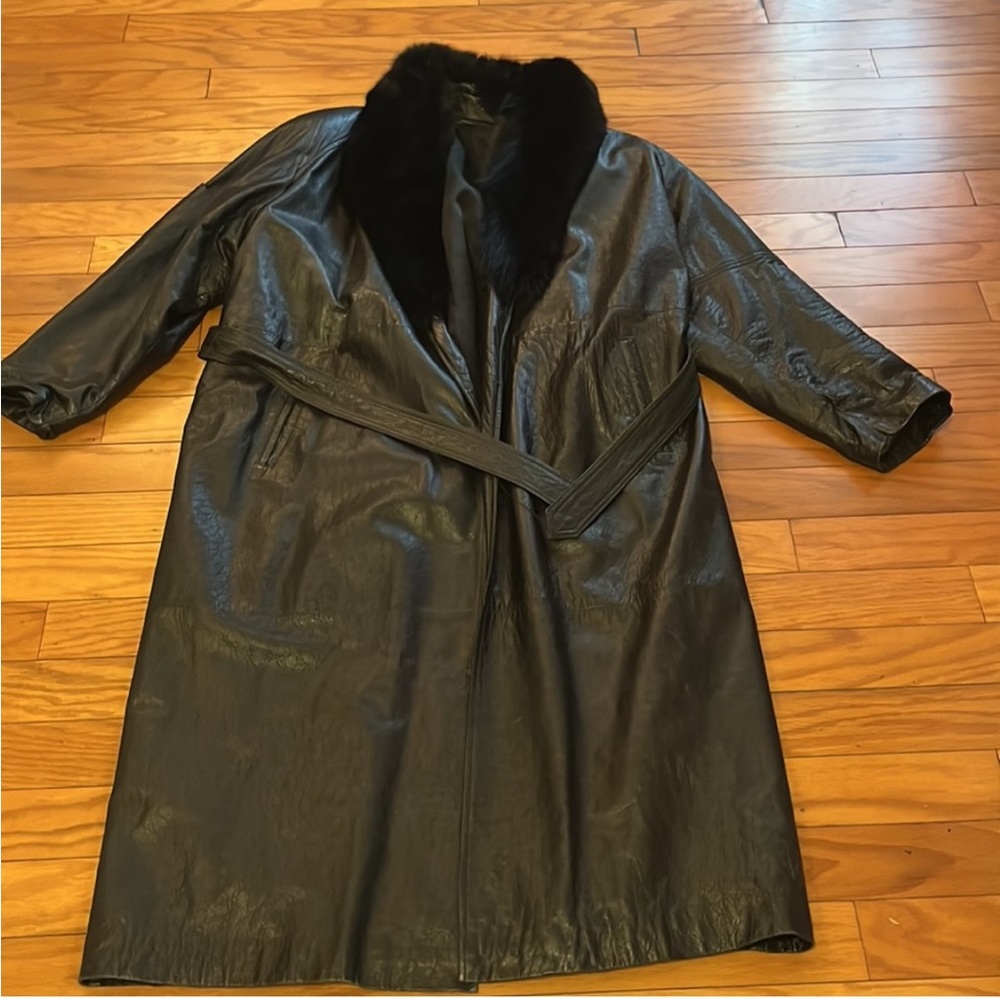 VINTAGE Coat Womens Large Black Pebbled Leather Fox Fur Collar Long
